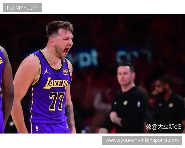 东契奇后场推进，达拉斯独行侠时间管理清楚