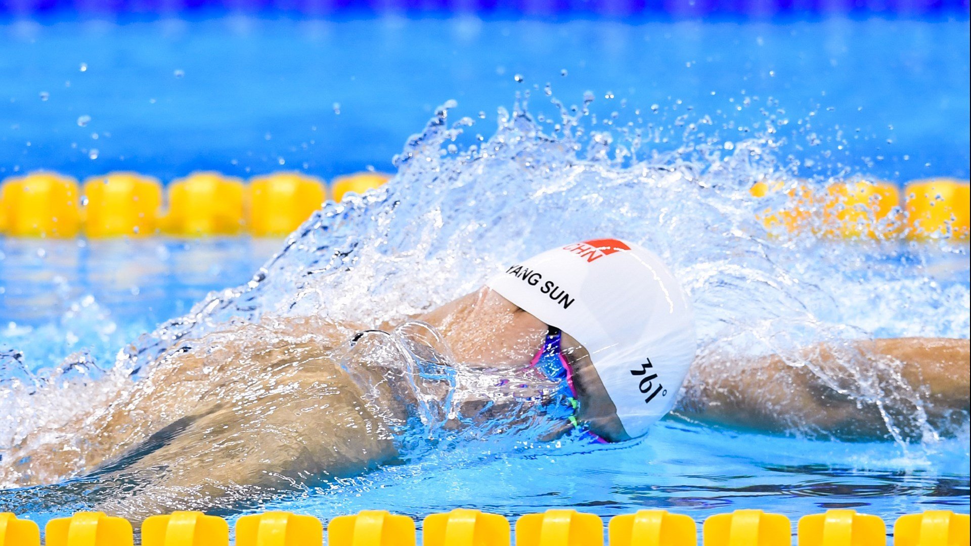 世界青年刀剑锦标赛中国选手夺冠，刀剑比赛规则